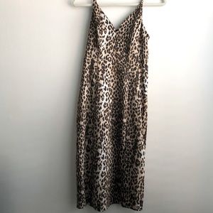 💕NWT EXPRESS DRESS LEOPARD W/ SLIT SM. 💕